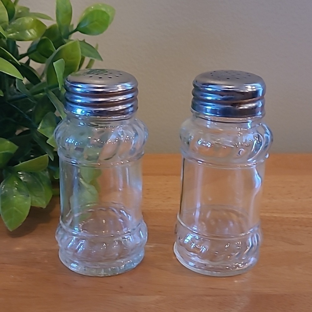 VINTAGE Diner Style Glass Salt and Pepper Shakers with Stainless Lids